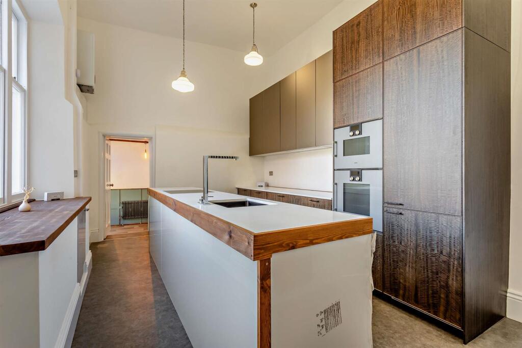 8638860-interior46-800.jpg