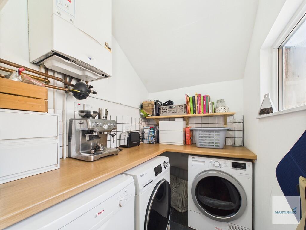 CAM03394G0-PR0316...