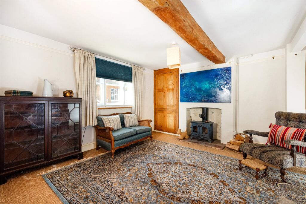 Snug/Dining Room