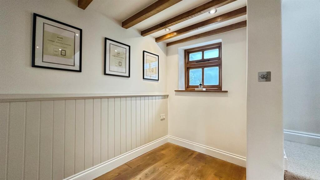 880e0d5c--4101-8E80-C894B9950EE8-79569-00001948D63