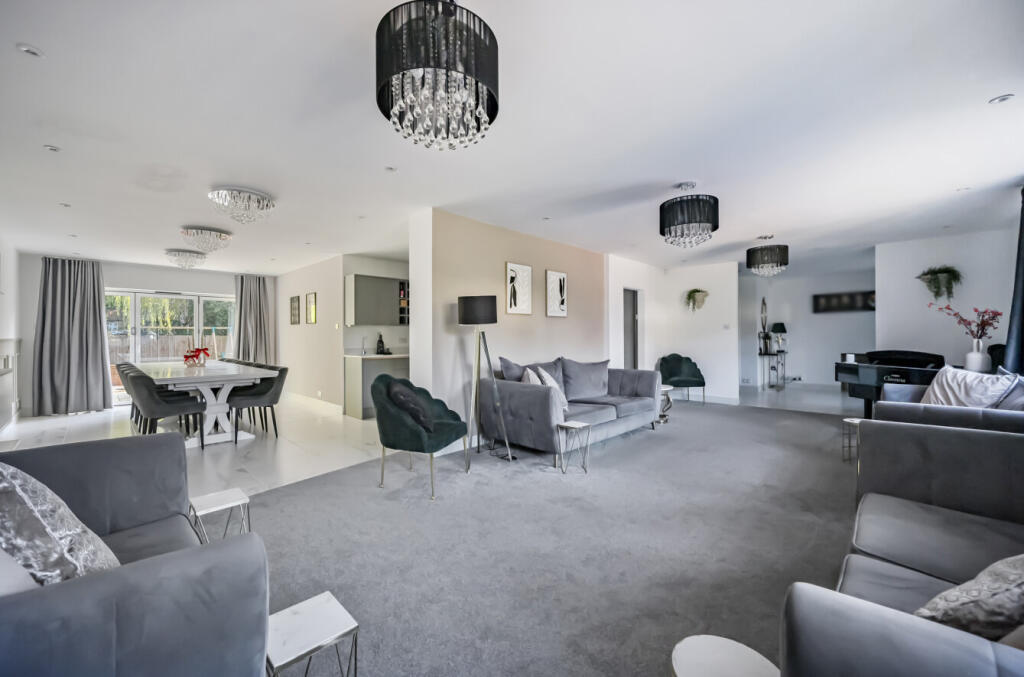 1384361-35-692ef7...