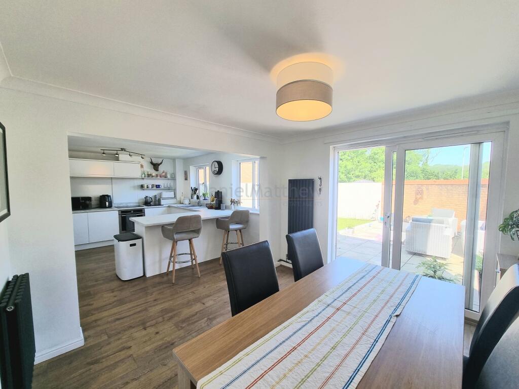 Kitchen/Diner/Family Room