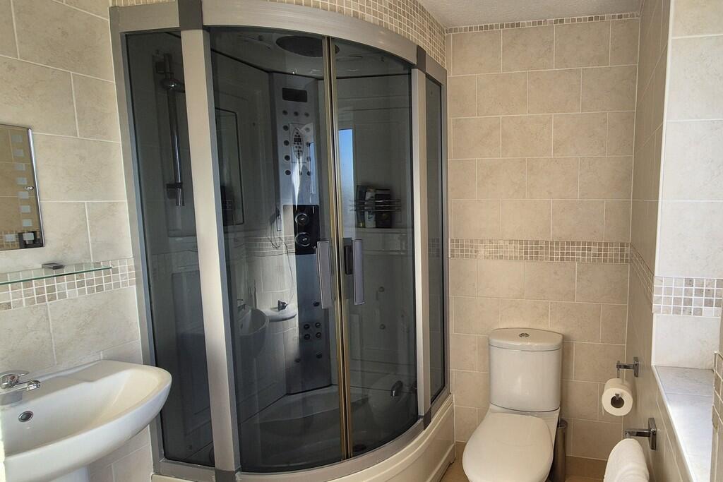 20 Ensuite