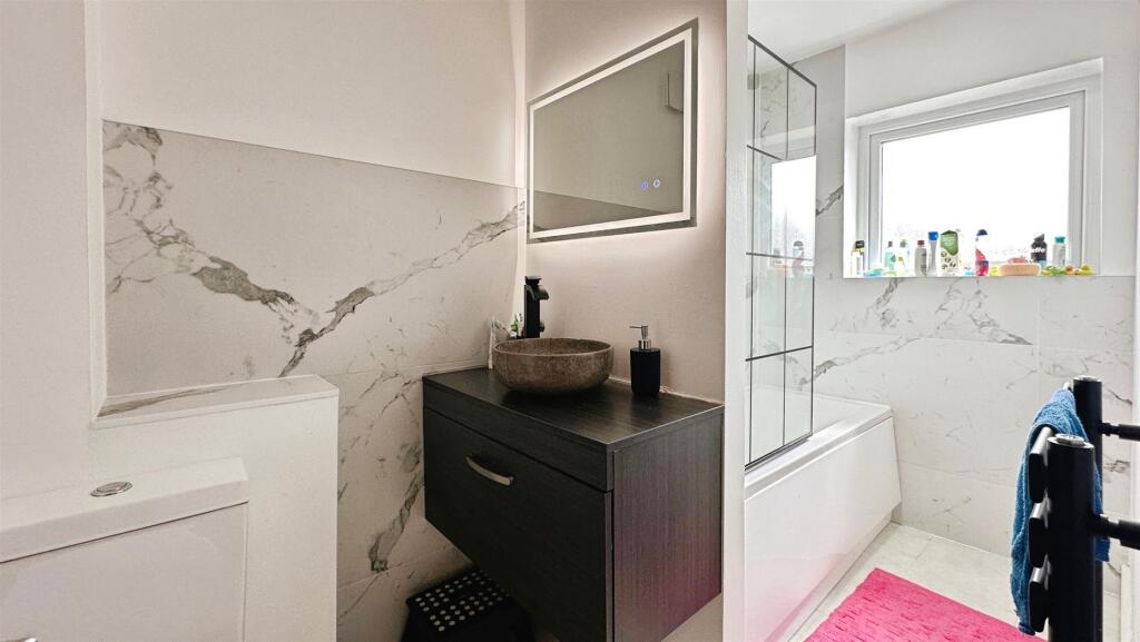 d4a95eb0--4C7F-B6CC-3EF6F5084250-16722-0000054ECE6