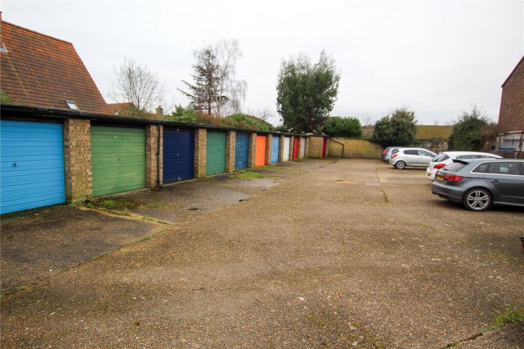 Garage &amp; Parking.