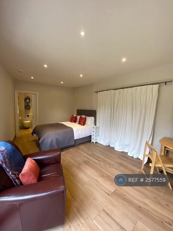 Looking From Kitchenette End To Bed &amp; Ensuite