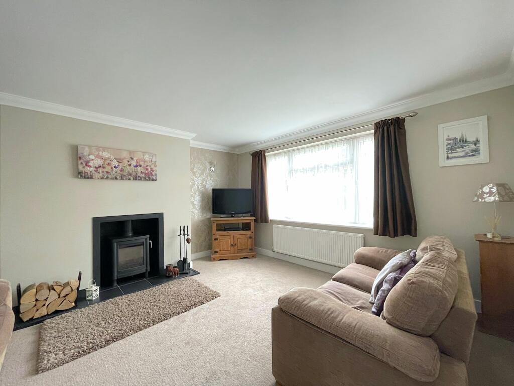 Living Room (2)