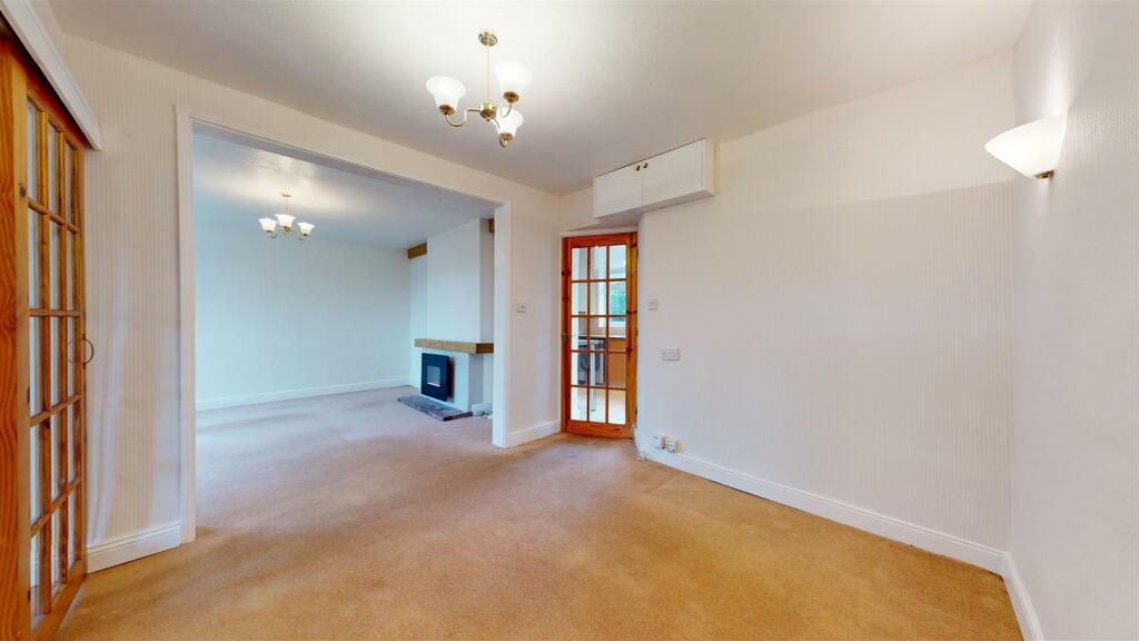 Dining / Living Room