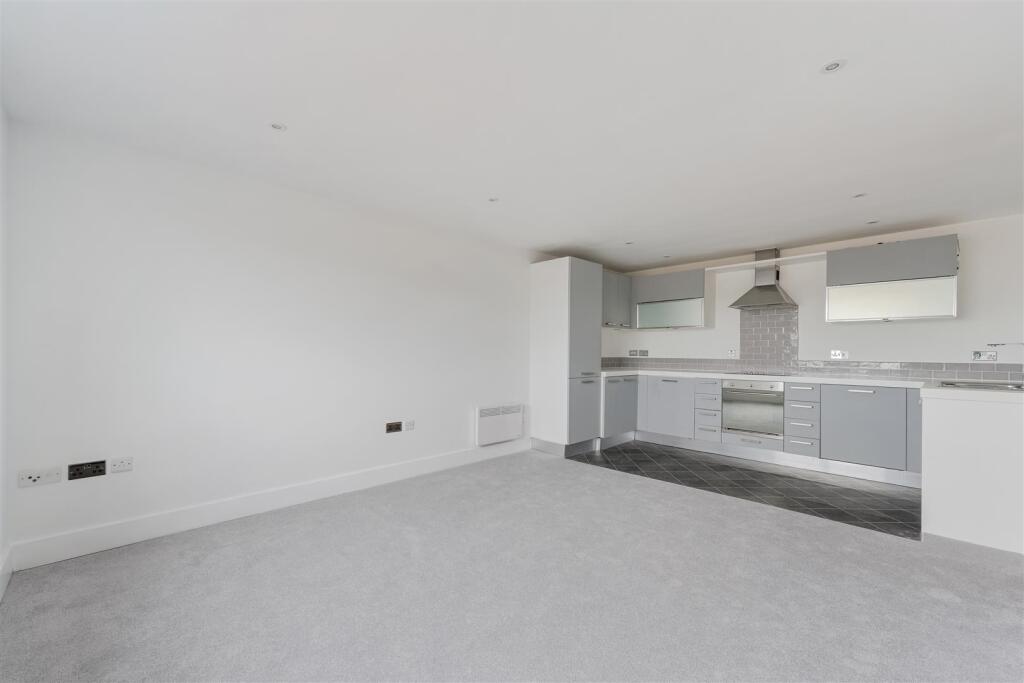 CAPITOL SQUARE (12).jpg