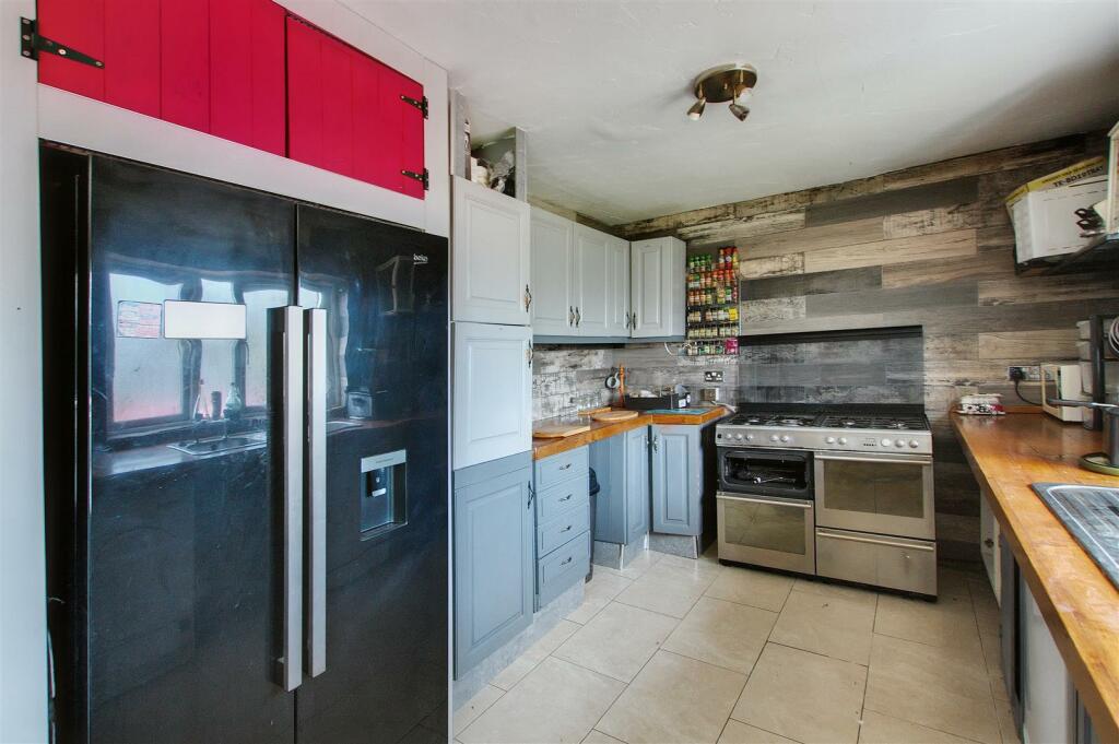 lounge/kitchen