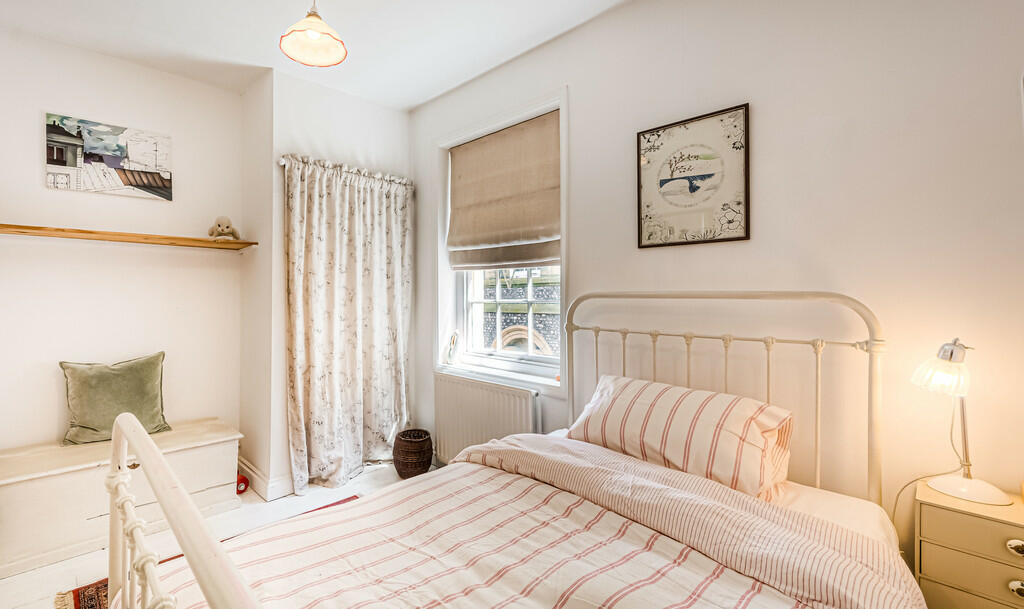 2nd Bedroom