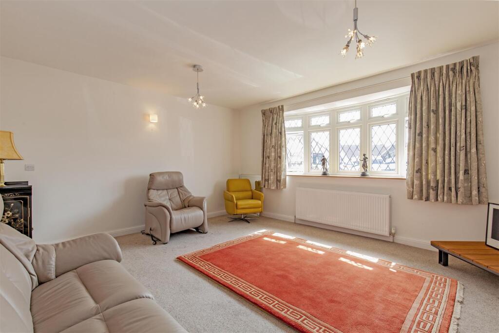 Reception Room-3.jpg