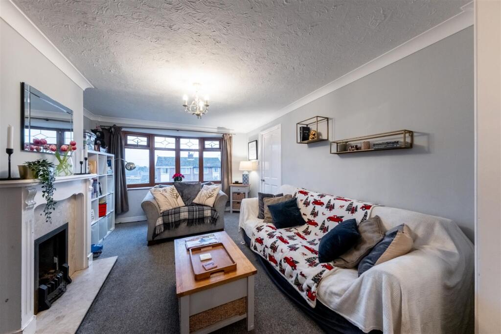 57 Oathills Drive-011.jpg