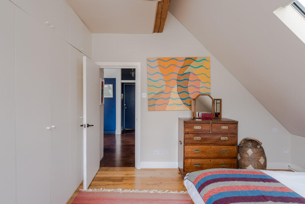 246872 - 7, 8 Fleur De Lis Street-37.jpg