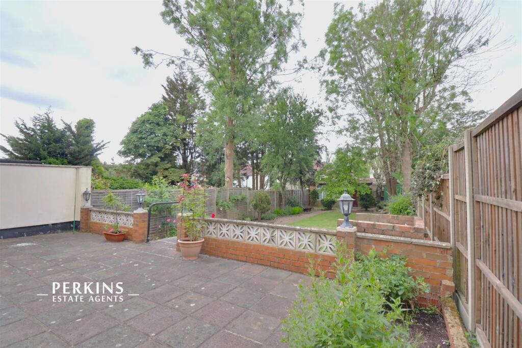 GARDEN.jpg