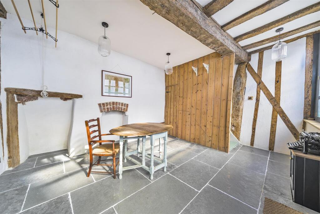 Dining/shop/office space