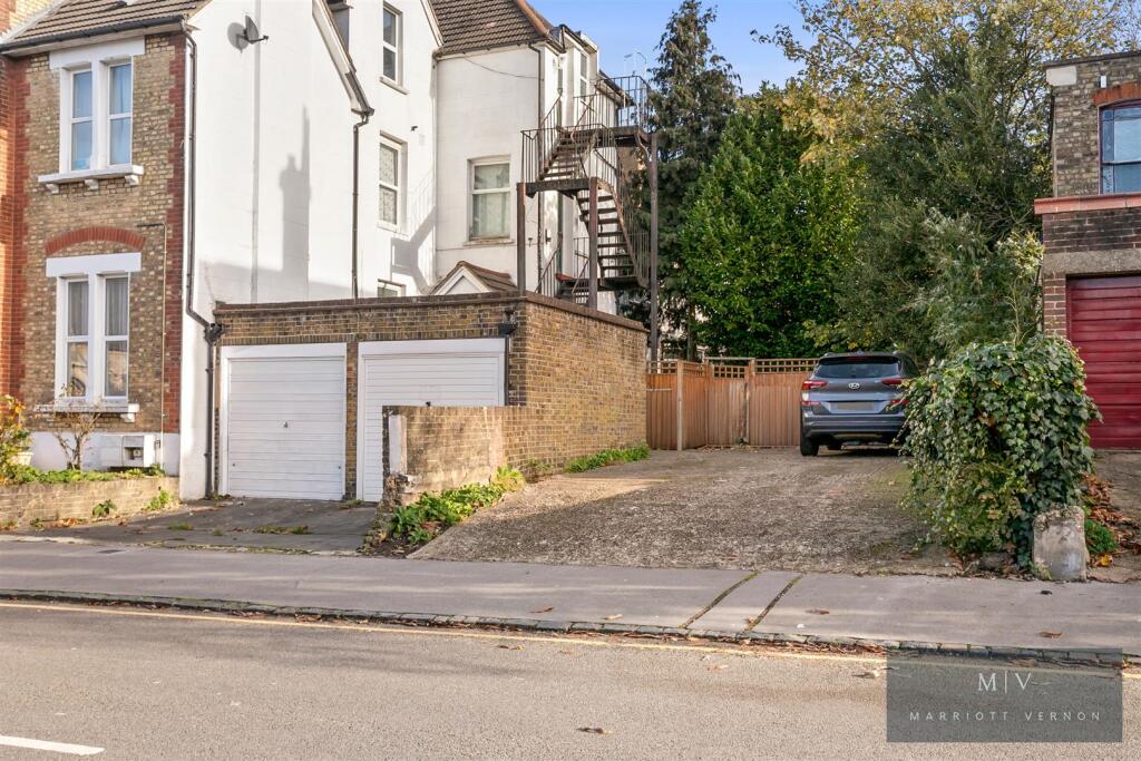 Aberdeen Road 14 F1 MV-14.jpg