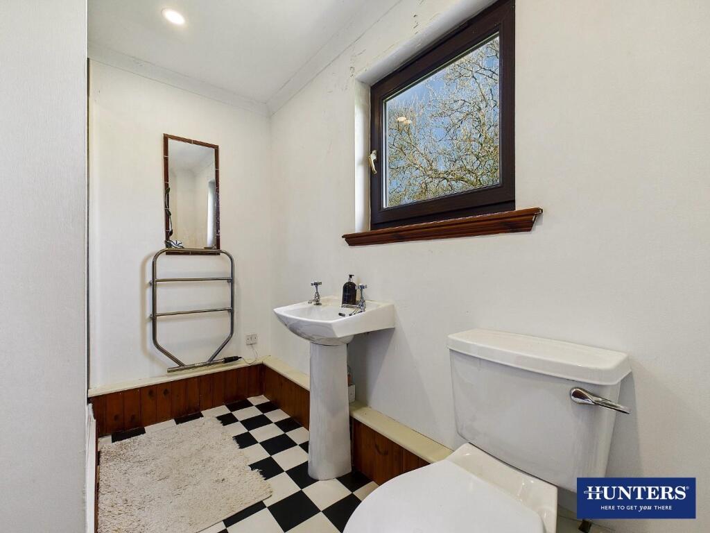 Shower Room (First Floor)