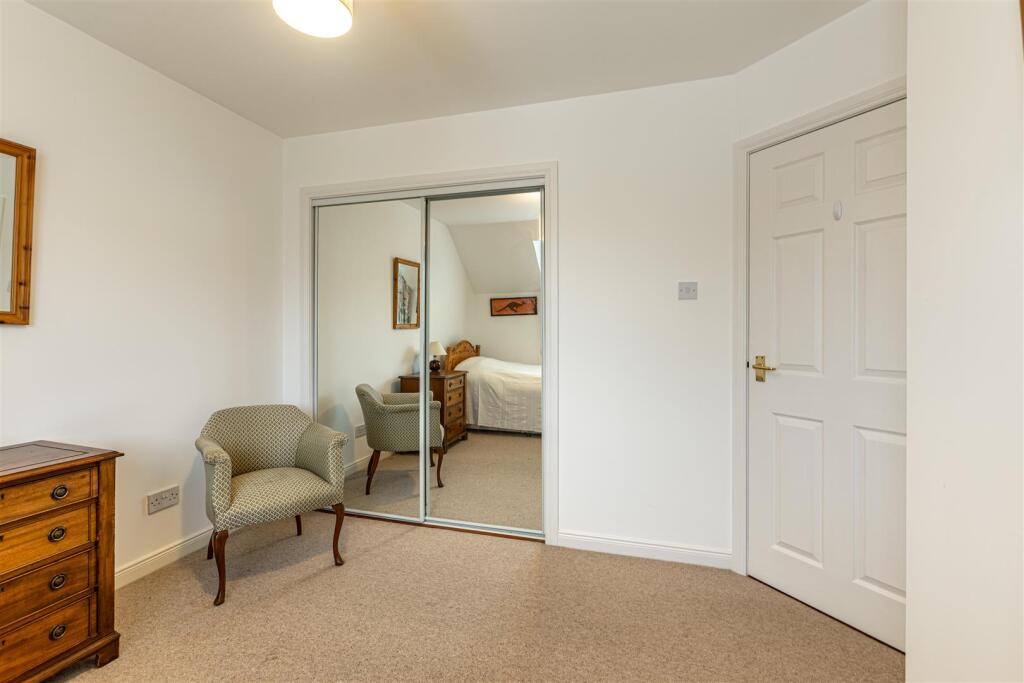 2 Waverley Gardens Darnick 32.JPG