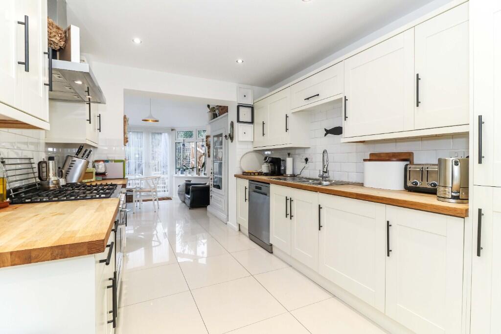 Kitchen/breakfast rm