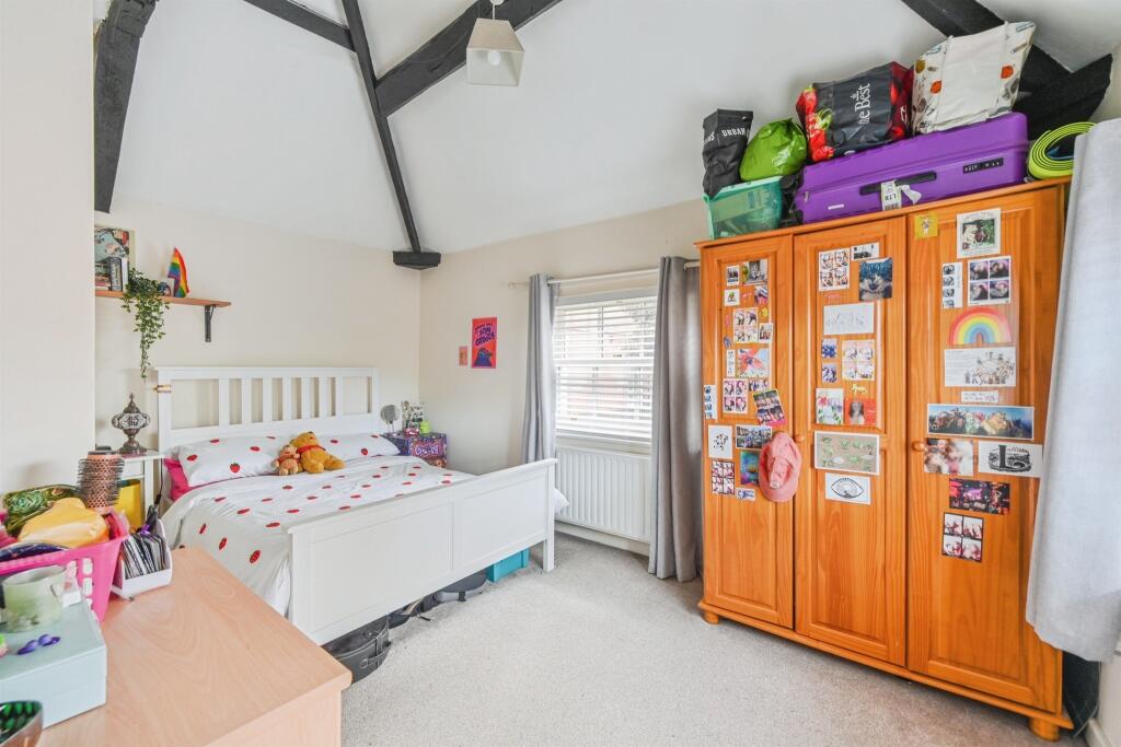Main Bedroom: