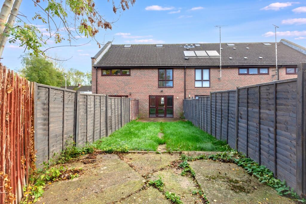8 Haddington Way, Aylesbury, Buckinghamshire, HP20 1HH