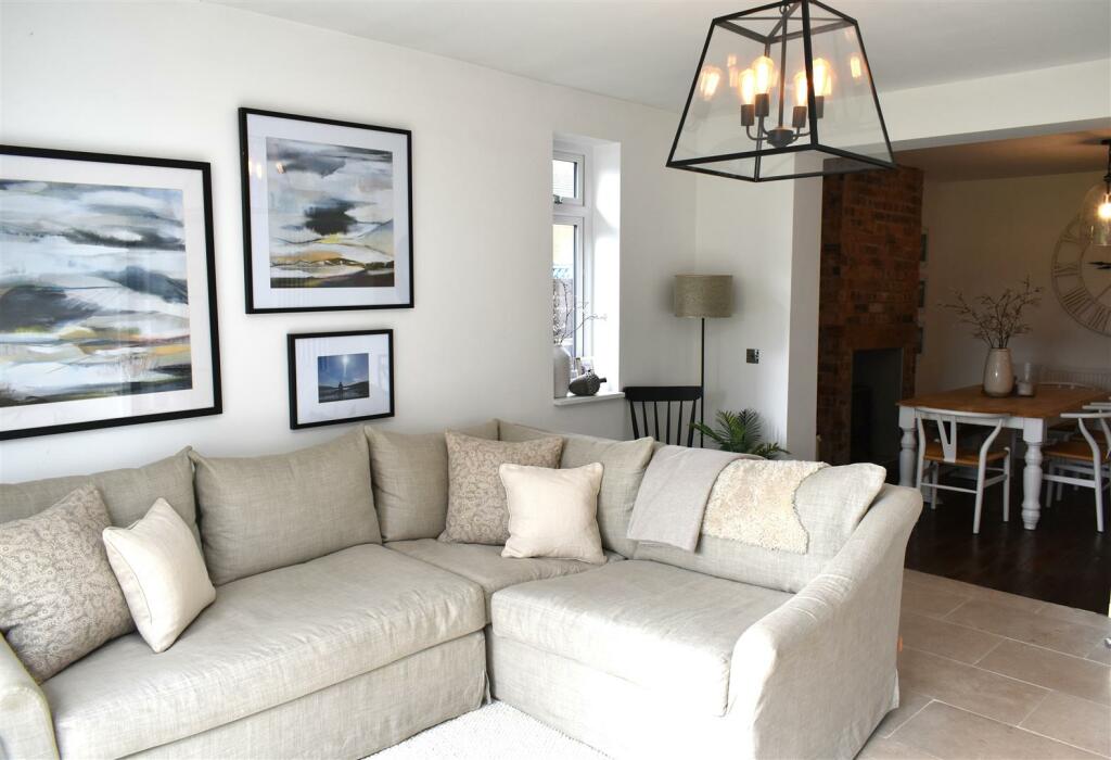 sun room 5.JPG