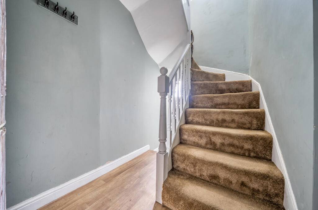 1345353-9-68af364...