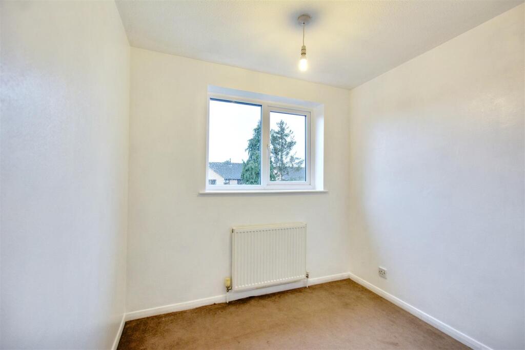 Bedroom 2_1.jpeg