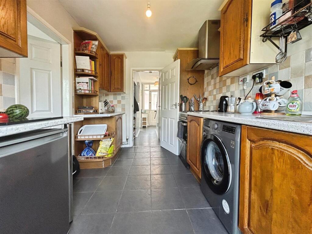 9d75f6ee-2-4E19-AB67-F6390AD06AF2-2048-0000014DD6D