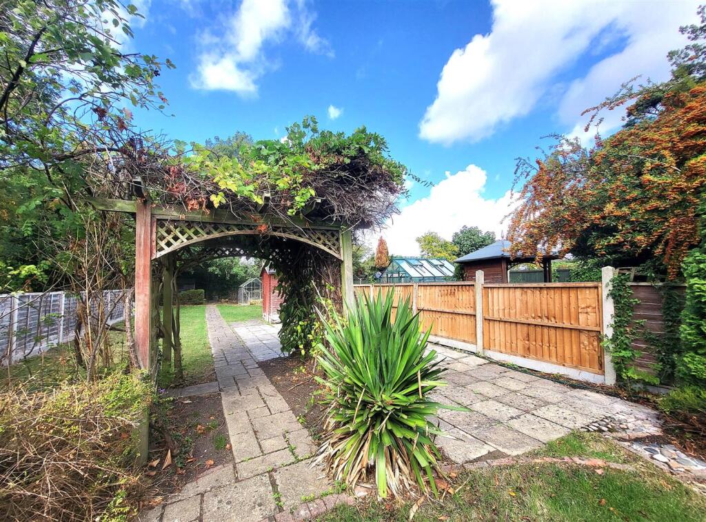 Marketing 22 Putnoe (11).jpg