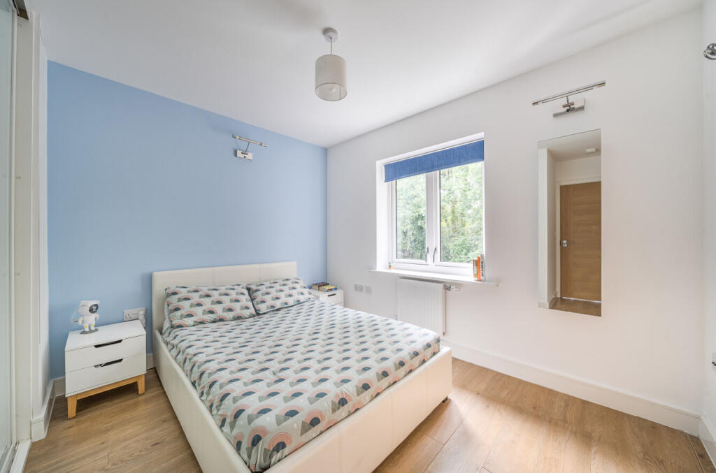 1344295-10-68b873...