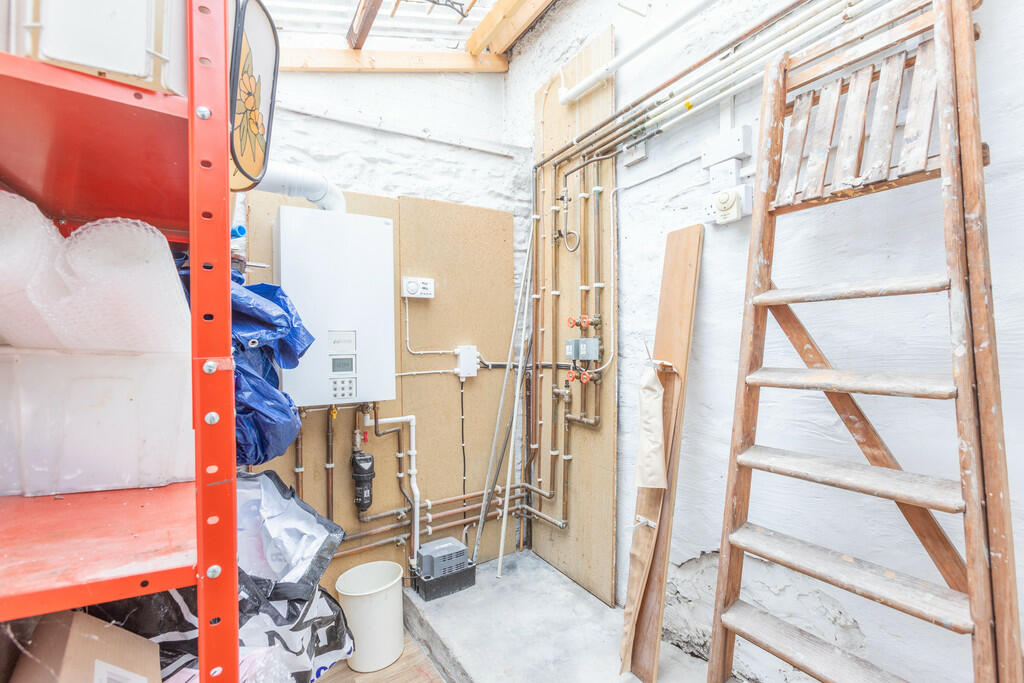 Utility/boiler ro...