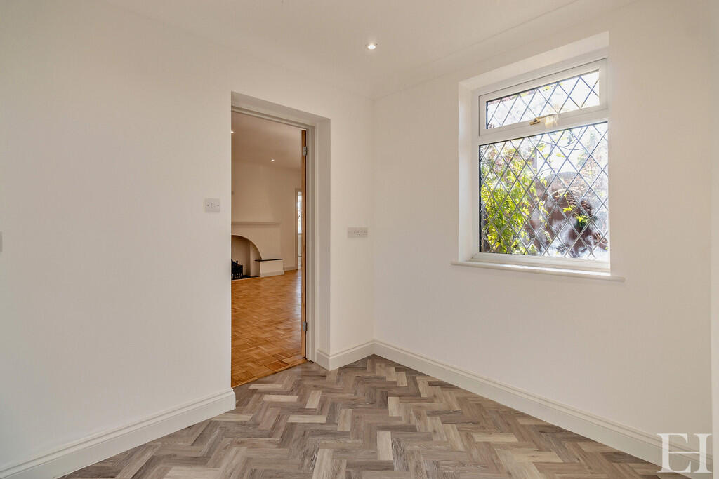 8664256-interiorW...