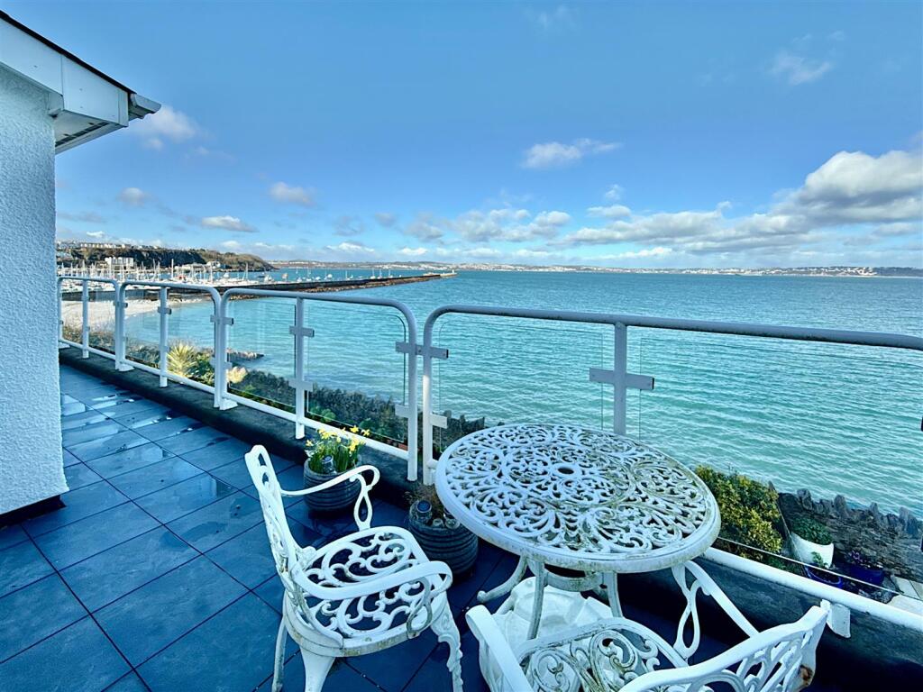 Terrace Off Lounge.JPG