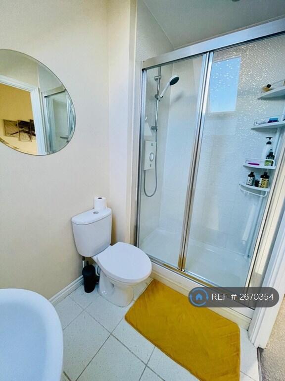 Bedroom 1 Ensuite