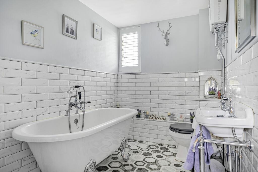 Bathroom (1)