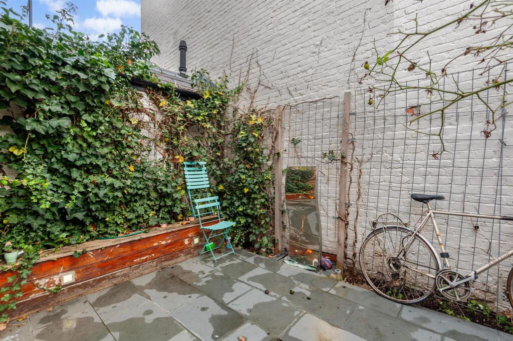 84569_200a Stephendale Road (18)_low.jpg