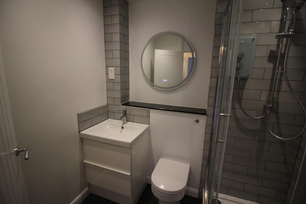 18 Cholesbury bath.J