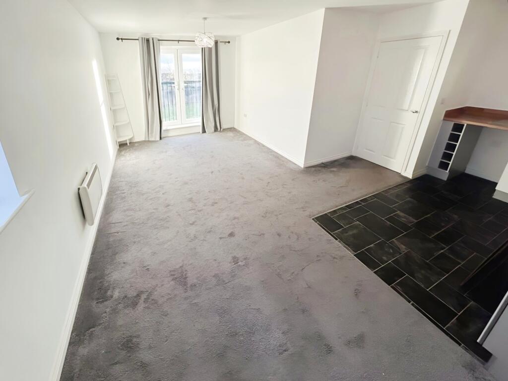 Living/Dining Area