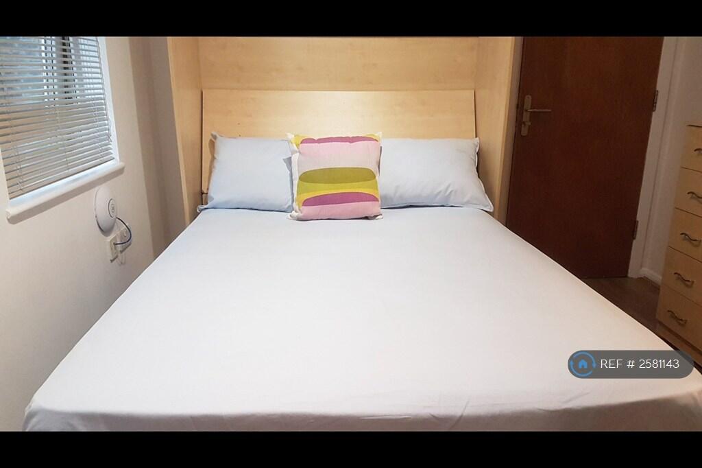 Furnished Double Bed