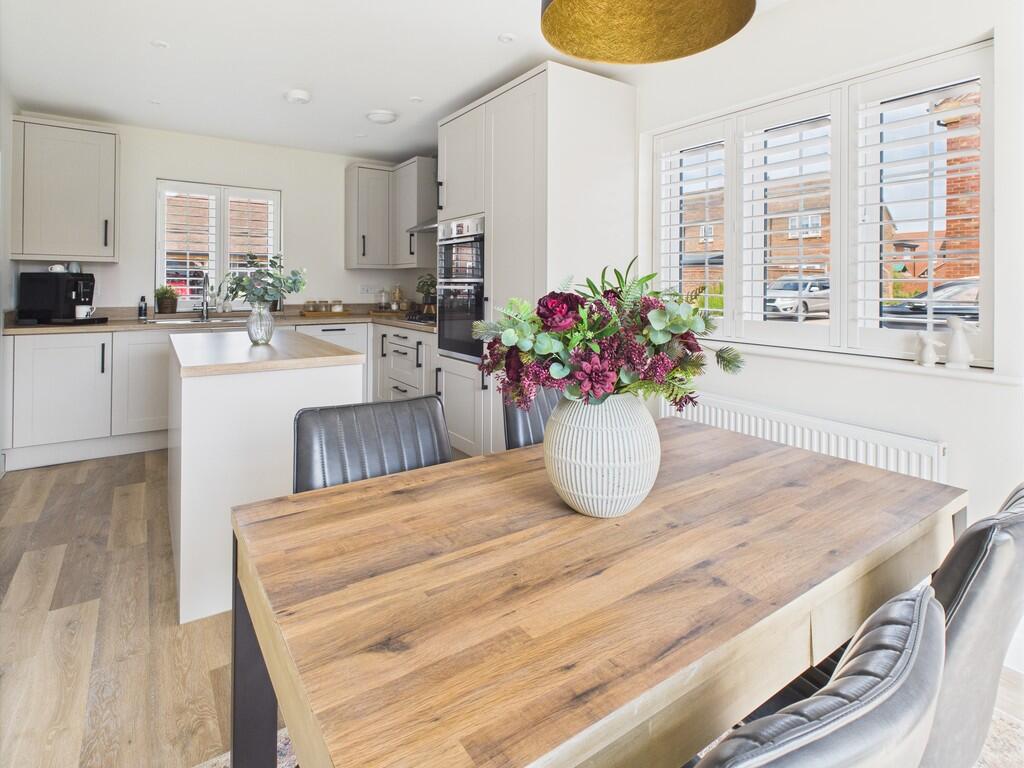 CAM05068G0-PR0038...