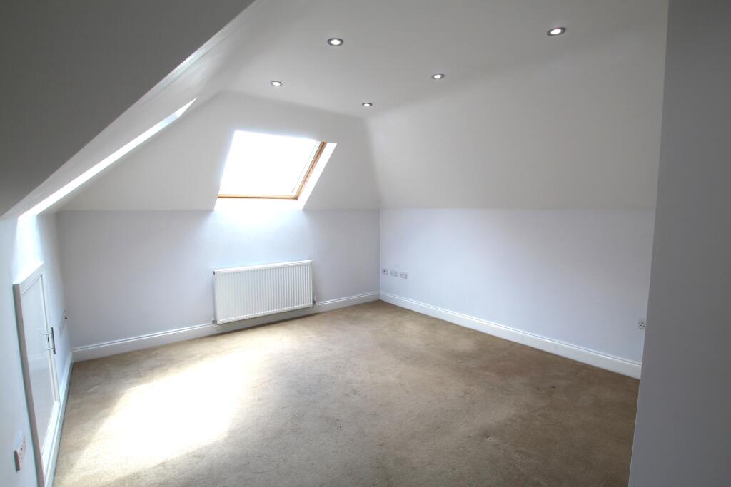 2 lounge angle 1 (2).JPG