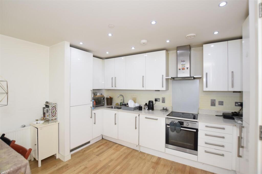 Kitchen area. copy.jpg