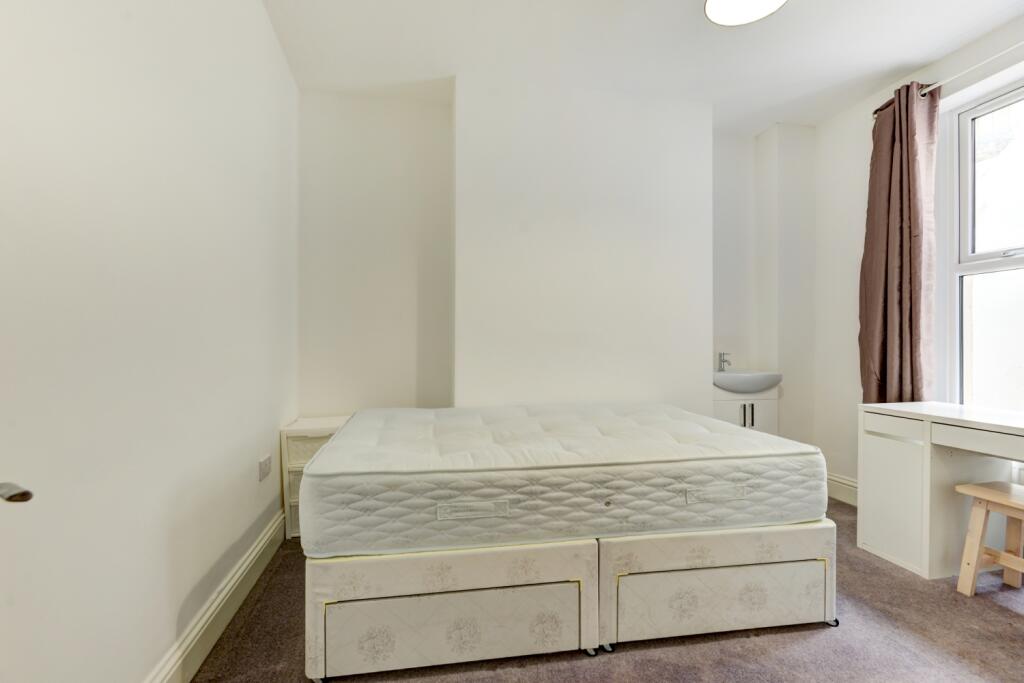9 Upper Lewes Road Bedroom 1
