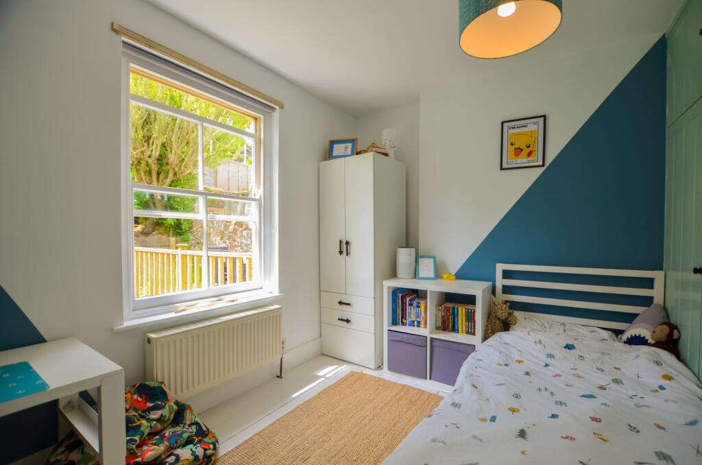 To Book A Viewing Call TPS Lostwithiel on 01208 87