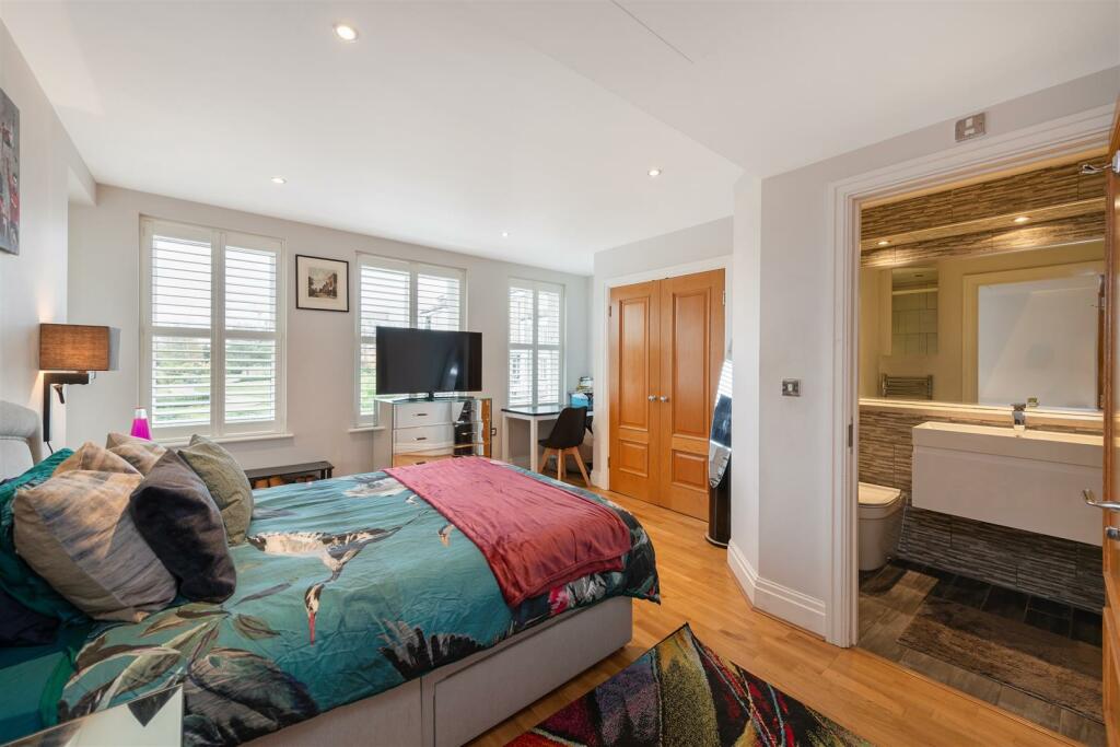 1 Aspect Court Lo-12.jpg