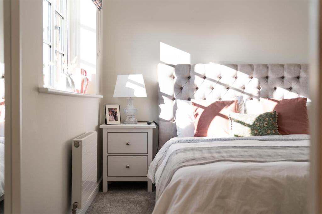 Bedroom 3-7.jpg