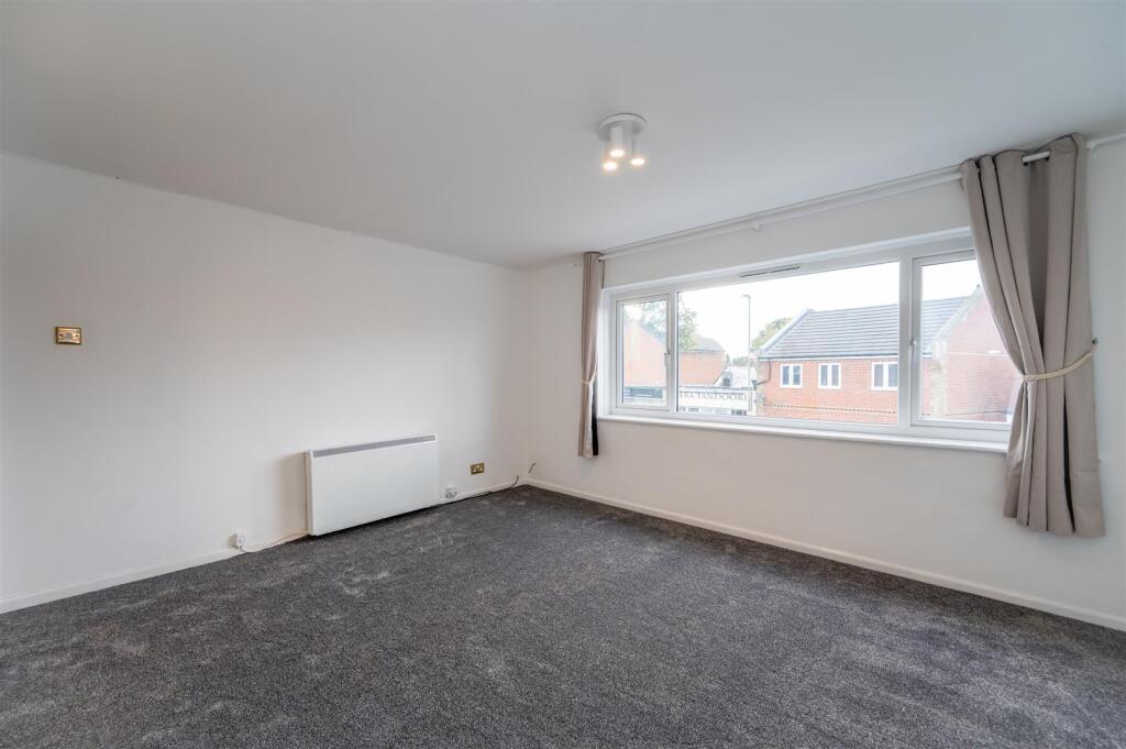 Flat 5 128 Elm Grove 25 16.jpg