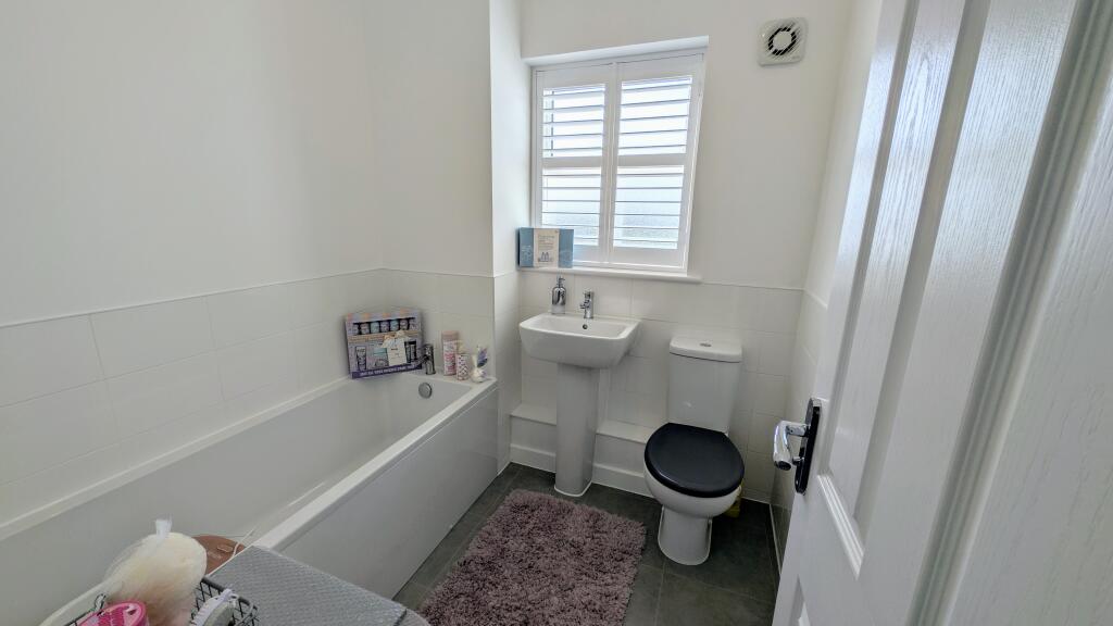 Main Bathroom